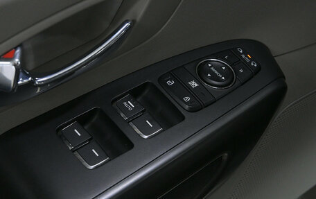 KIA Carnival III, 2019 год, 2 910 000 рублей, 8 фотография