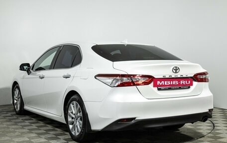 Toyota Camry, 2018 год, 2 319 000 рублей, 8 фотография