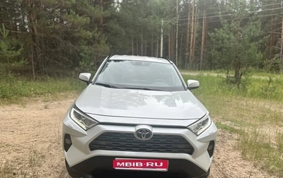 Toyota RAV4, 2022 год, 3 000 000 рублей, 1 фотография