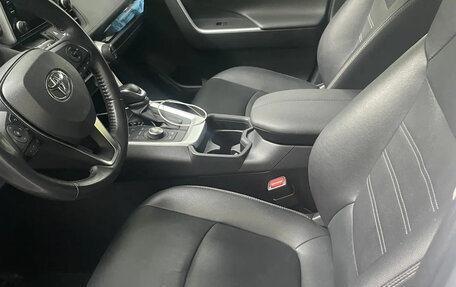 Toyota RAV4, 2022 год, 3 000 000 рублей, 8 фотография