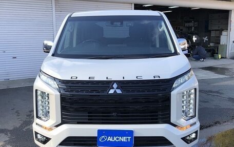 Mitsubishi Delica D:5 I, 2023 год, 3 000 000 рублей, 2 фотография