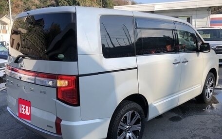 Mitsubishi Delica D:5 I, 2023 год, 3 000 000 рублей, 4 фотография