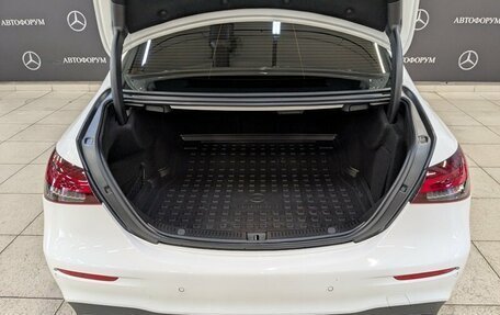Mercedes-Benz E-Класс, 2021 год, 4 350 000 рублей, 10 фотография