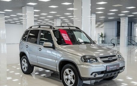 Chevrolet Niva I рестайлинг, 2016 год, 647 000 рублей, 3 фотография