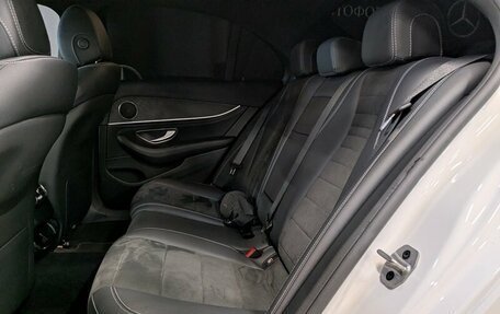 Mercedes-Benz E-Класс, 2021 год, 4 350 000 рублей, 26 фотография