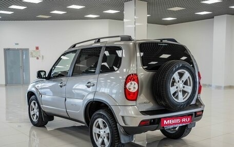 Chevrolet Niva I рестайлинг, 2016 год, 647 000 рублей, 4 фотография