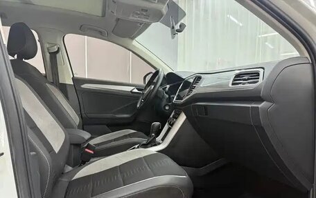 Volkswagen T-Roc I, 2022 год, 1 297 000 рублей, 6 фотография