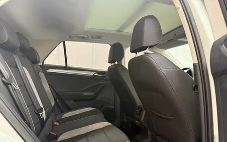 Volkswagen T-Roc I, 2022 год, 1 297 000 рублей, 7 фотография