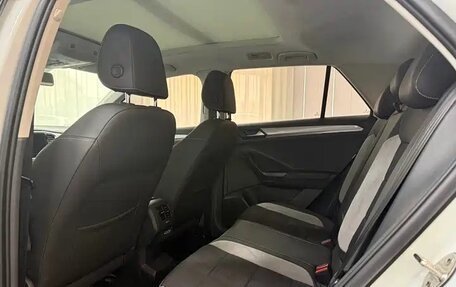 Volkswagen T-Roc I, 2022 год, 1 297 000 рублей, 8 фотография