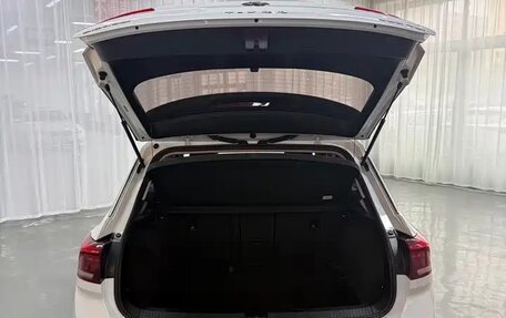 Volkswagen T-Roc I, 2022 год, 1 297 000 рублей, 10 фотография