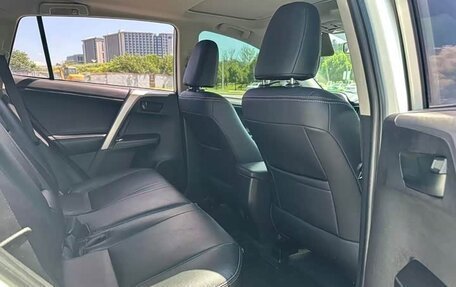 Toyota RAV4, 2018 год, 1 706 000 рублей, 11 фотография
