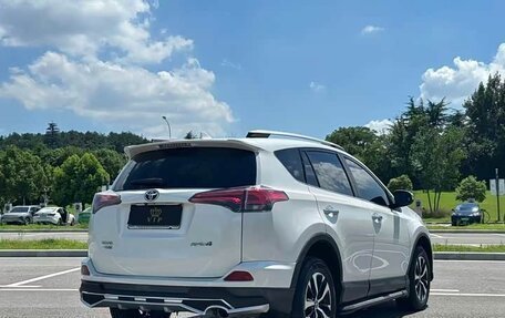 Toyota RAV4, 2018 год, 1 706 000 рублей, 5 фотография