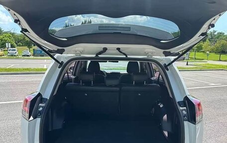 Toyota RAV4, 2018 год, 1 706 000 рублей, 7 фотография