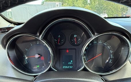 Chevrolet Cruze II, 2011 год, 380 000 рублей, 8 фотография