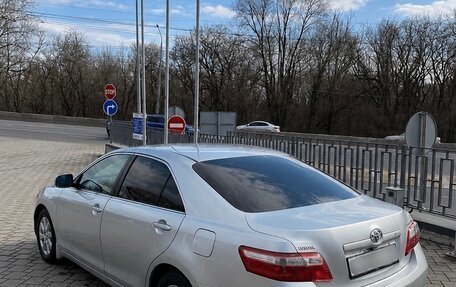 Toyota Camry, 2006 год, 900 000 рублей, 2 фотография