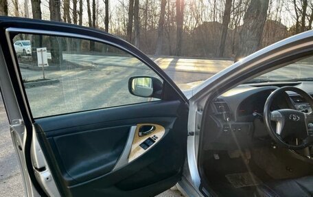 Toyota Camry, 2006 год, 900 000 рублей, 8 фотография