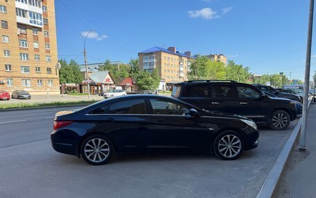Hyundai Sonata VI, 2011 год, 1 300 000 рублей, 3 фотография