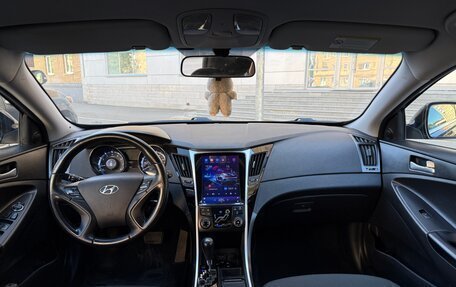 Hyundai Sonata VI, 2011 год, 1 300 000 рублей, 10 фотография