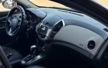 Chevrolet Cruze II, 2013 год, 700 000 рублей, 10 фотография