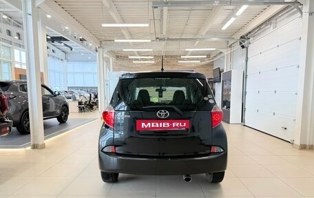 Toyota Ractis II, 2011 год, 1 009 000 рублей, 5 фотография
