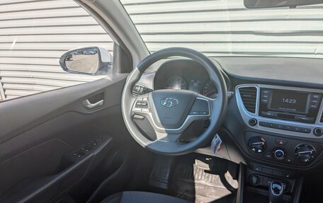 Hyundai Solaris II рестайлинг, 2022 год, 1 665 000 рублей, 7 фотография