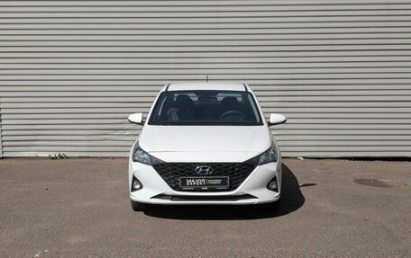 Hyundai Solaris II рестайлинг, 2022 год, 1 665 000 рублей, 21 фотография