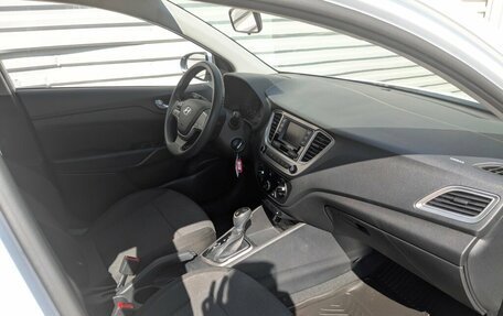 Hyundai Solaris II рестайлинг, 2022 год, 1 665 000 рублей, 25 фотография