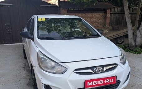 Hyundai Solaris II рестайлинг, 2012 год, 980 000 рублей, 1 фотография