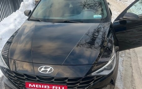 Hyundai Elantra, 2023 год, 2 150 000 рублей, 1 фотография