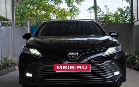 Toyota Camry, 2019 год, 3 200 000 рублей, 12 фотография