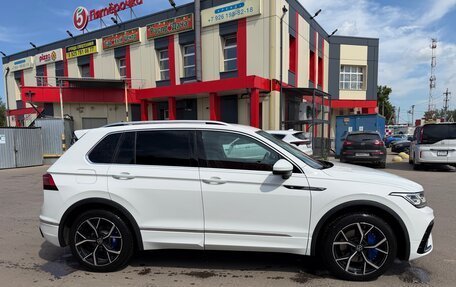 Volkswagen Tiguan II, 2021 год, 4 200 000 рублей, 4 фотография