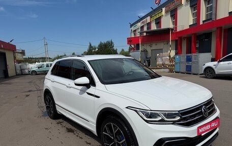 Volkswagen Tiguan II, 2021 год, 4 200 000 рублей, 3 фотография