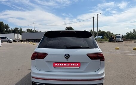 Volkswagen Tiguan II, 2021 год, 4 200 000 рублей, 5 фотография