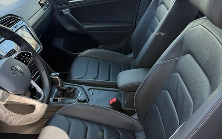 Volkswagen Tiguan II, 2021 год, 4 200 000 рублей, 9 фотография
