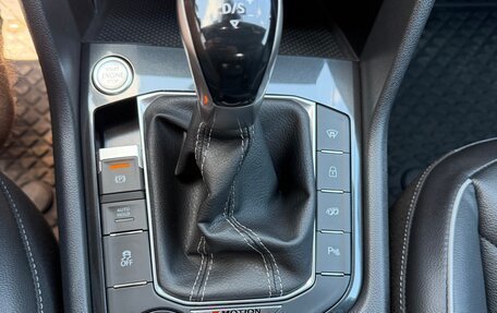 Volkswagen Tiguan II, 2021 год, 4 200 000 рублей, 13 фотография
