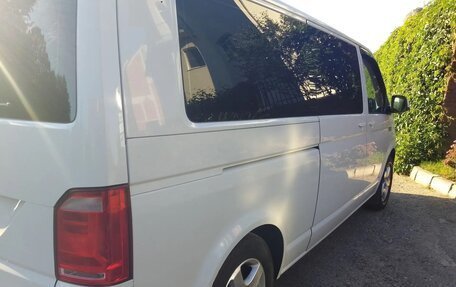 Volkswagen Caravelle T6 рестайлинг, 2018 год, 2 550 000 рублей, 8 фотография