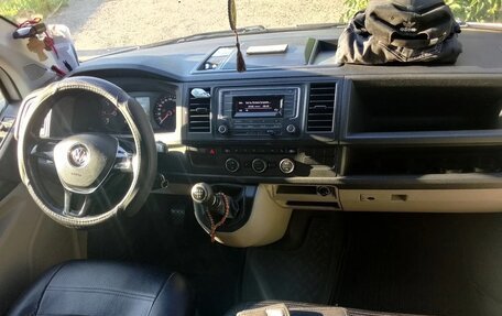 Volkswagen Caravelle T6 рестайлинг, 2018 год, 2 550 000 рублей, 11 фотография