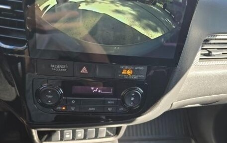 Mitsubishi Outlander III рестайлинг 3, 2018 год, 2 100 000 рублей, 15 фотография