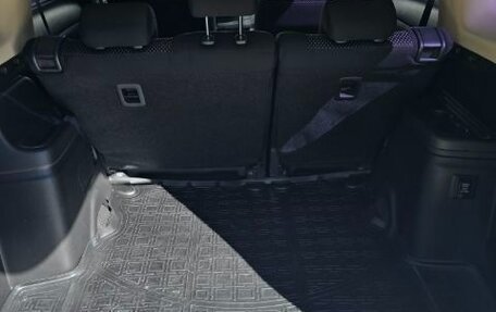 Mitsubishi Outlander III рестайлинг 3, 2018 год, 2 100 000 рублей, 14 фотография