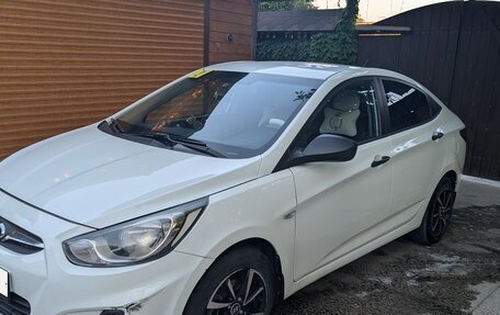 Hyundai Solaris II рестайлинг, 2012 год, 980 000 рублей, 2 фотография