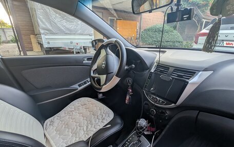Hyundai Solaris II рестайлинг, 2012 год, 980 000 рублей, 7 фотография