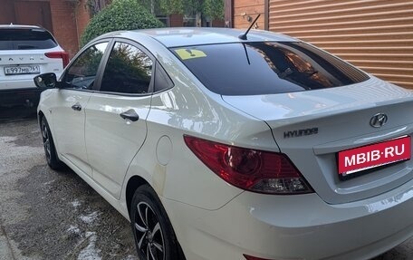 Hyundai Solaris II рестайлинг, 2012 год, 980 000 рублей, 3 фотография