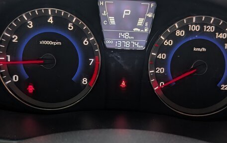 Hyundai Solaris II рестайлинг, 2012 год, 980 000 рублей, 11 фотография