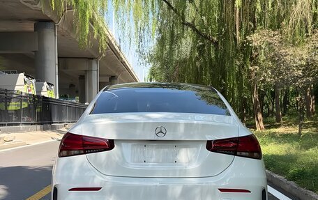 Mercedes-Benz A-Класс, 2022 год, 2 290 000 рублей, 4 фотография