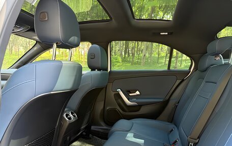Mercedes-Benz A-Класс, 2022 год, 2 290 000 рублей, 10 фотография