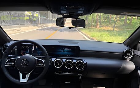 Mercedes-Benz A-Класс, 2022 год, 2 290 000 рублей, 8 фотография