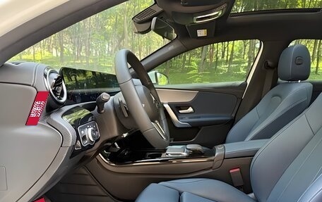 Mercedes-Benz A-Класс, 2022 год, 2 290 000 рублей, 6 фотография