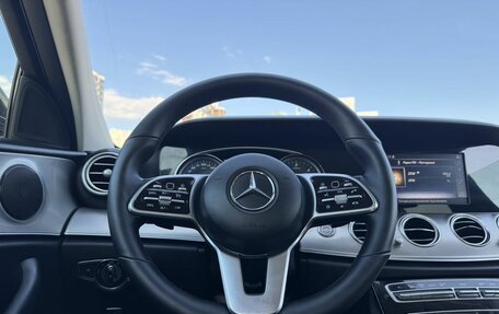 Mercedes-Benz E-Класс, 2019 год, 1 890 000 рублей, 11 фотография