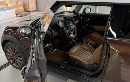 MINI Hatch, 2010 год, 1 500 000 рублей, 15 фотография