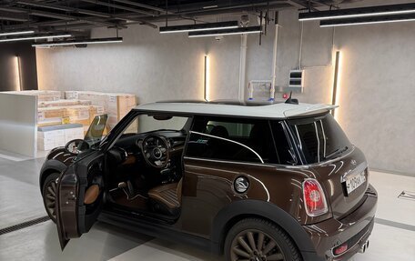 MINI Hatch, 2010 год, 1 500 000 рублей, 14 фотография